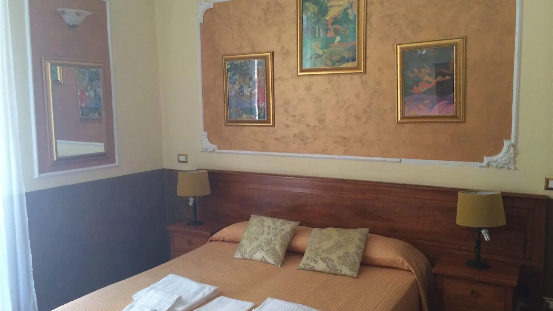 Tamara'S Suites Rom 2*,